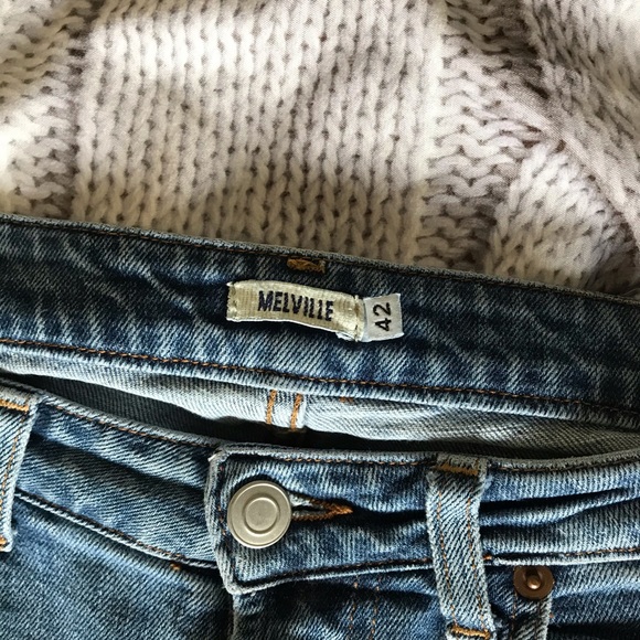 ✨Brandy Melville Straight Fit Jeans✨ - Picture 4 of 4